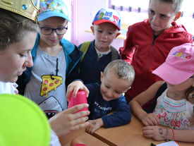 Accueil de loisirs Pendant les vacances, de grands jeux sont organisés.